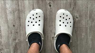 How to make crocs wider
